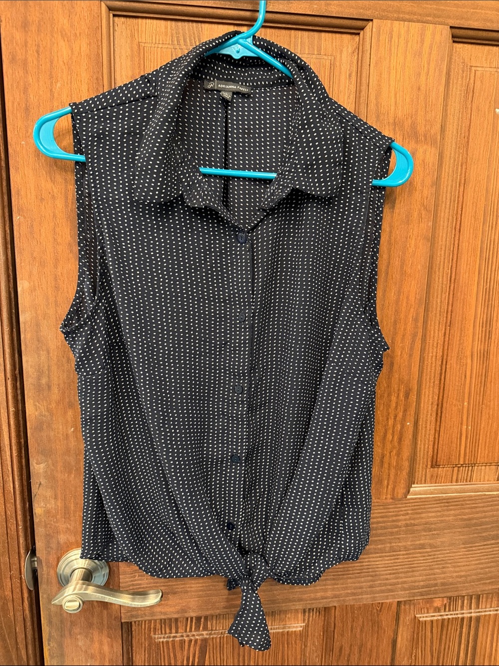 Sleeveless Button-Front Tie-Hem Top in Black Dot